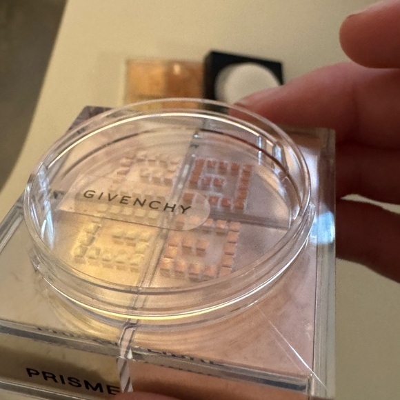 Givenchy ORIGINAL FORMULA Prisme Libre Setting Powder Shade 5 Popeline Mimosa - Picture 3 of 5